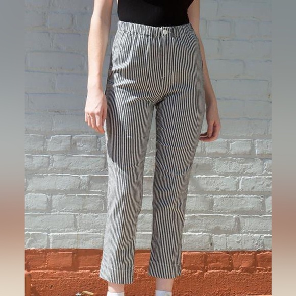 Brandy Melville Tilden Pants - Picture 9 of 9